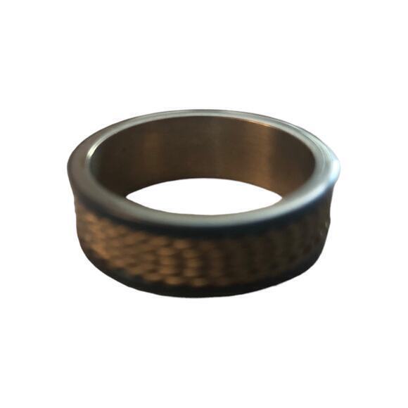 New stainless steel wire ring‎ with blue edges size 12.5 - Picture 1 of 2